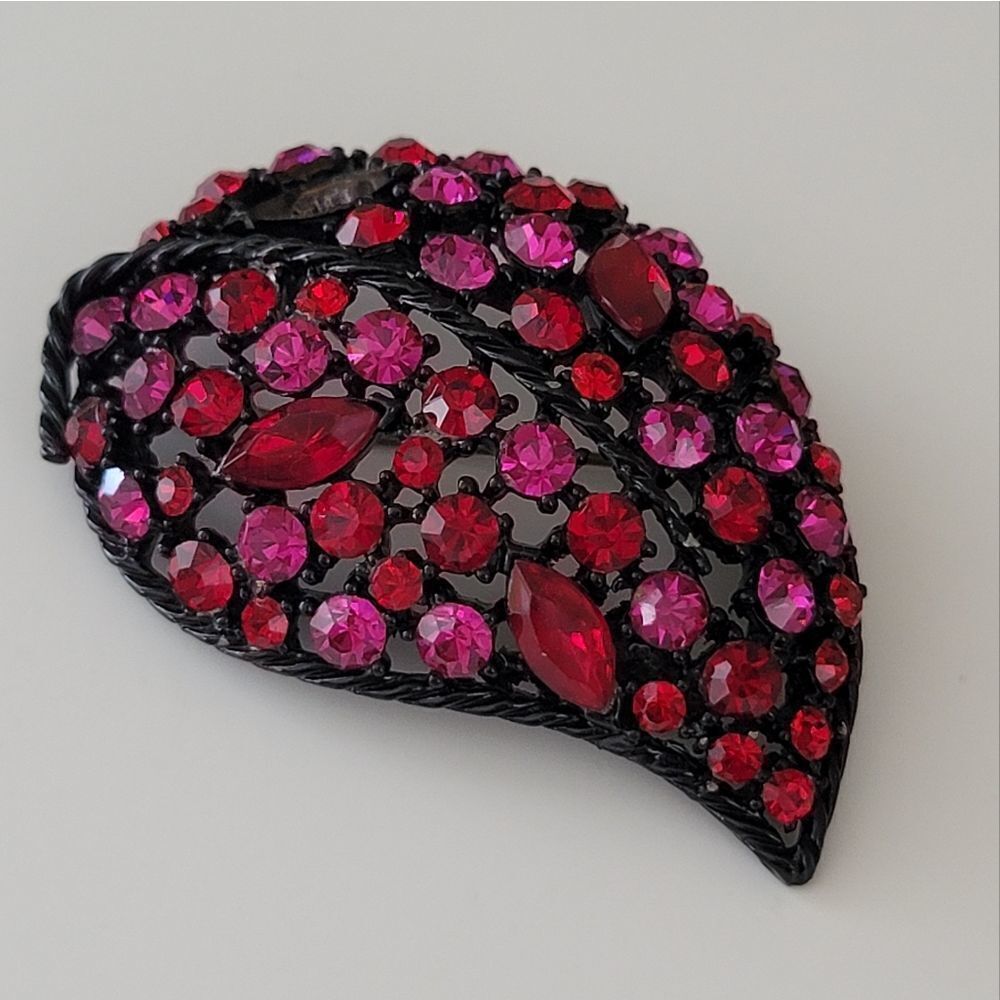 Brooch Black Setting Red & Pink Crystal Brooch Pin Pendant #0391